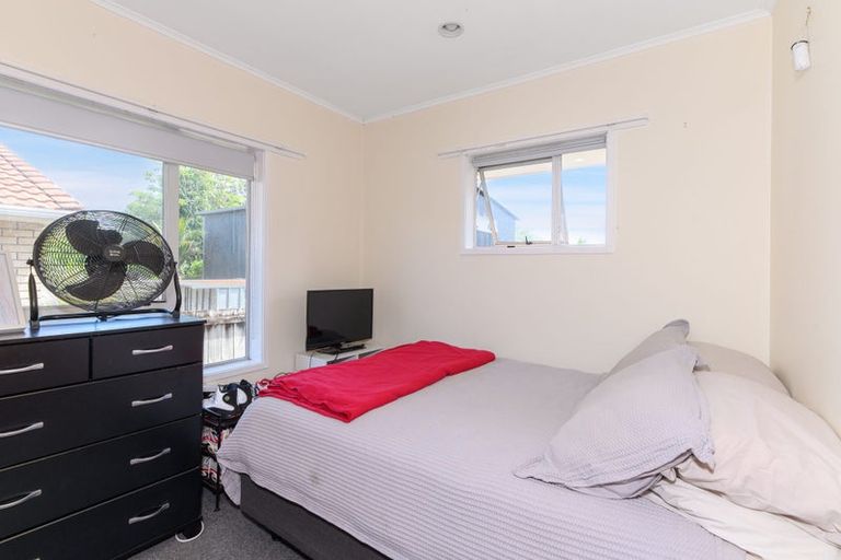 Photo of property in 72 Salisbury Road, Birkdale, Auckland, 0626