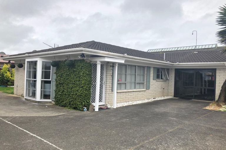 Photo of property in 4/16 Birdwood Avenue, Papatoetoe, Auckland, 2025