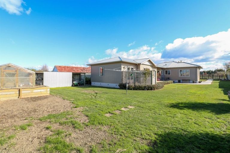 Photo of property in 17 Thackeray Street, Saint Andrews, 7988