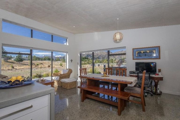Photo of property in 10 Sam John Place, Lake Hawea, Wanaka, 9382