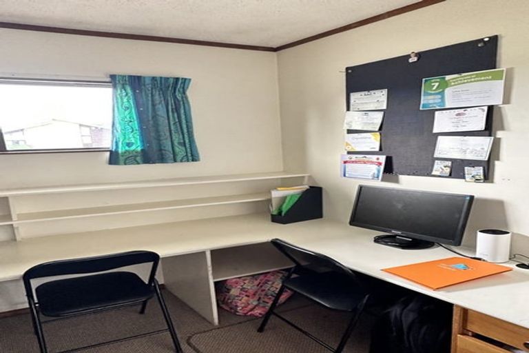 Photo of property in 2 Wainscott Street, Greenmeadows, Napier, 4112