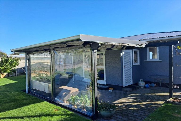 Photo of property in 4 Clyde Street, Ferndale, New Plymouth, 4310