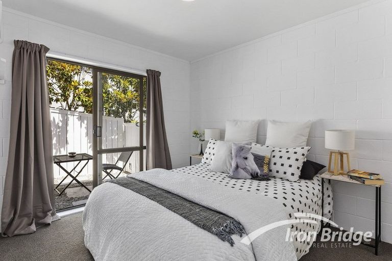 Photo of property in 1/34 Heathcote Road, Castor Bay, Auckland, 0620