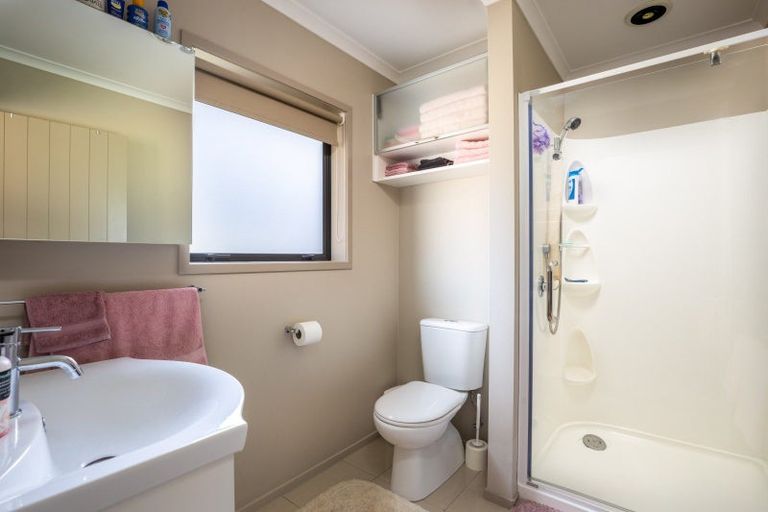 Photo of property in 58e Gilbert Street, New Plymouth, 4310