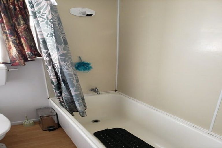 Photo of property in 17g Albert Street, Palmerston North, 4414