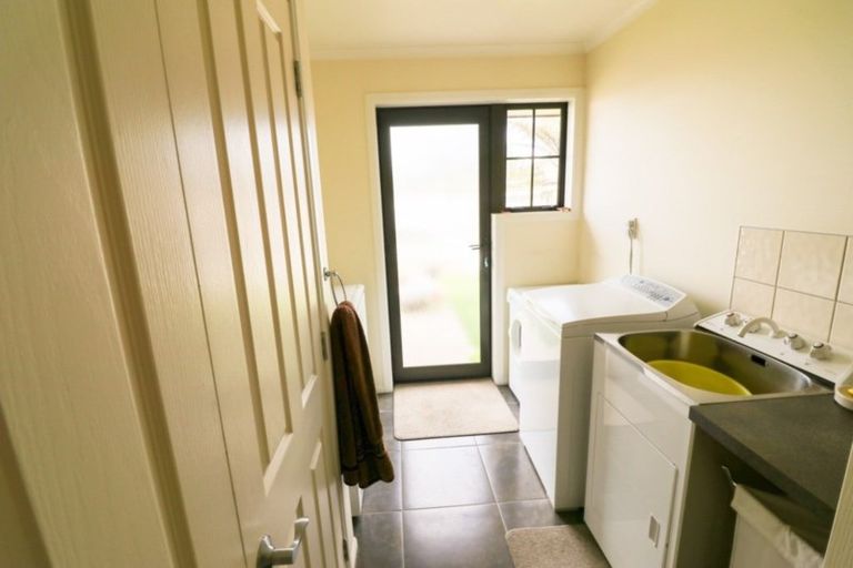 Photo of property in 21 Ruahine Street, Dannevirke, 4930