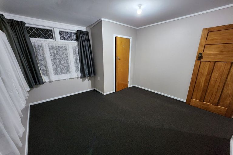 Photo of property in 8 Heretaunga Street, Petone, Lower Hutt, 5012
