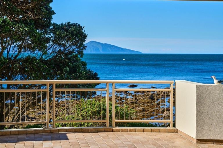 Photo of property in 3 Ocean Parade, Pukerua Bay, 5026