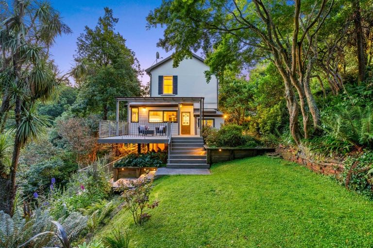 Photo of property in 12 Maori Road, Dunedin Central, Dunedin, 9016
