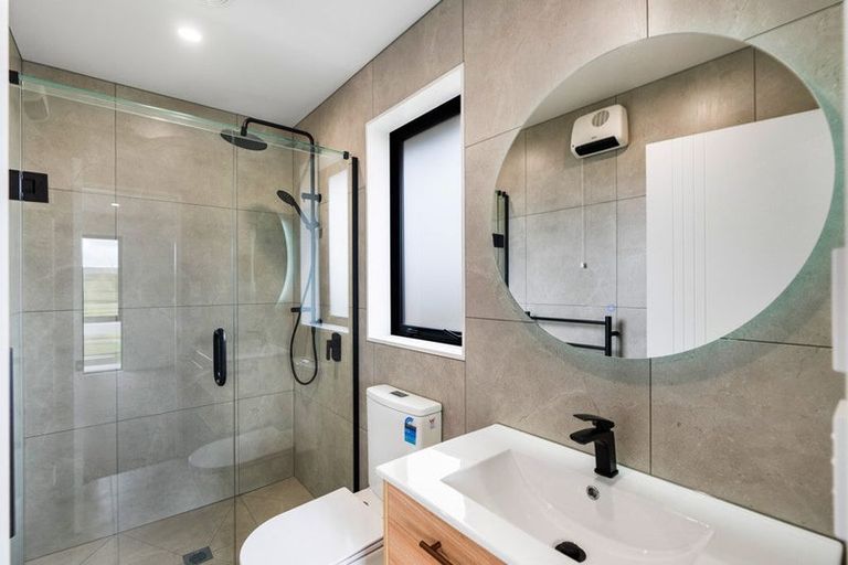 Photo of property in 1 Benn Street, Amberley, 7481