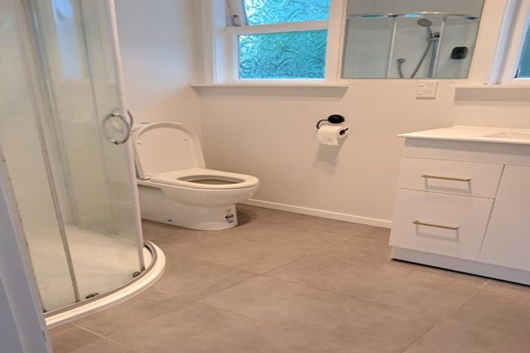 Photo of property in 107 Parkvale Road, Karori, Wellington, 6012