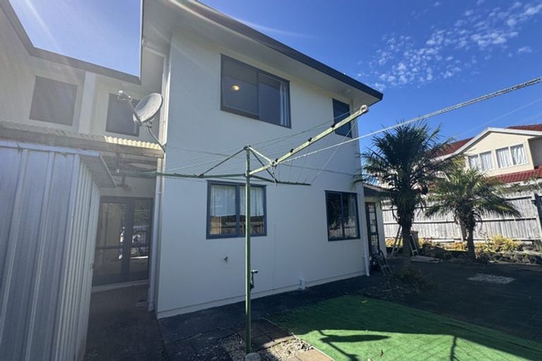 Photo of property in 4/26 Roanoke Way, Albany, Auckland, 0632
