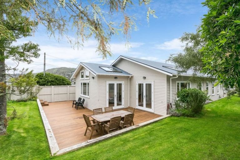 Photo of property in 60 Parkvale Road, Karori, Wellington, 6012