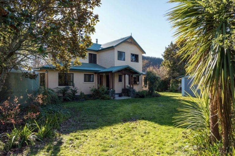 Photo of property in 40 Lord Auckland Road, Wakefield, 7025