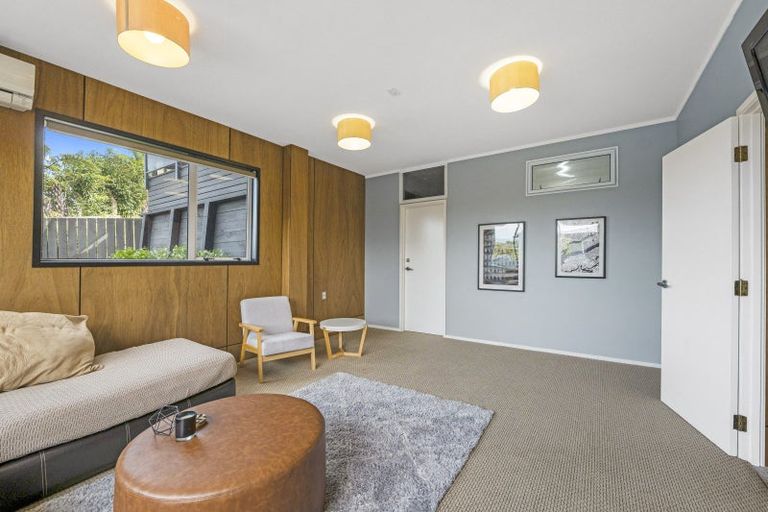 Photo of property in 12a Sycamore Grove, Lower Vogeltown, New Plymouth, 4310