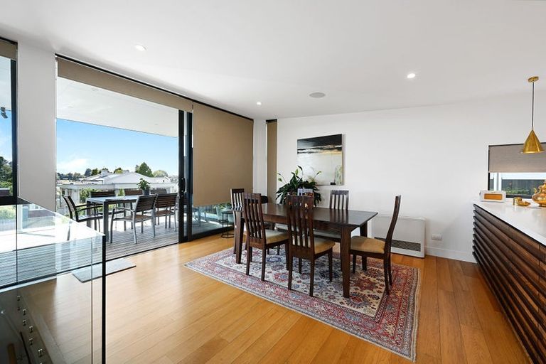 Photo of property in 142 Lake Crescent, Hamilton Lake, Hamilton, 3204