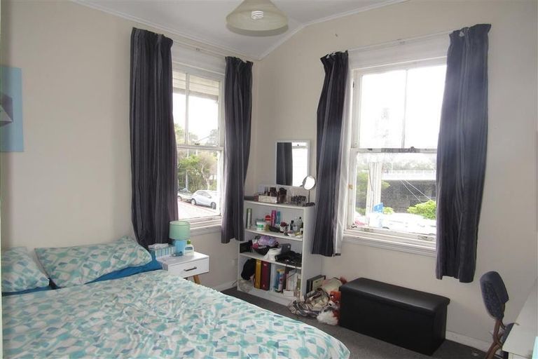 Photo of property in 102 Tinakori Road, Thorndon, Wellington, 6011