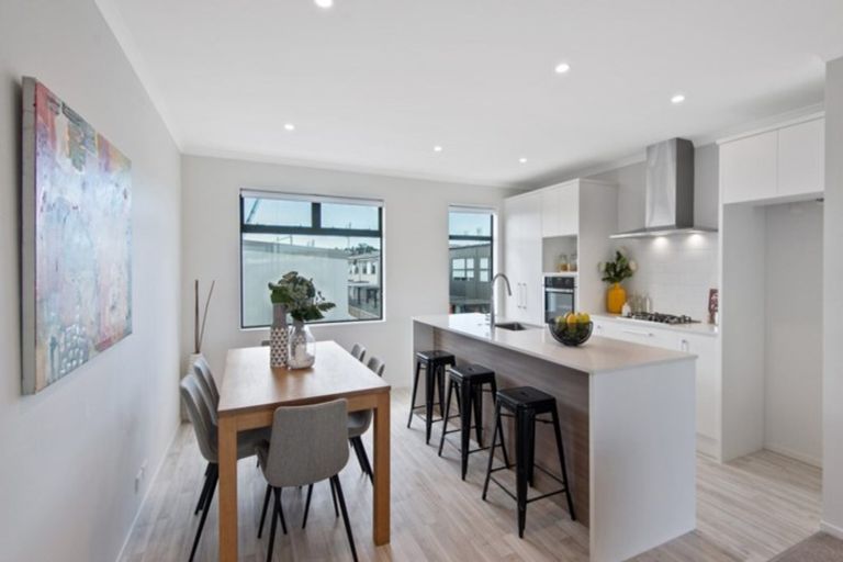Photo of property in 7 Bonnette Road, Flat Bush, Auckland, 2019