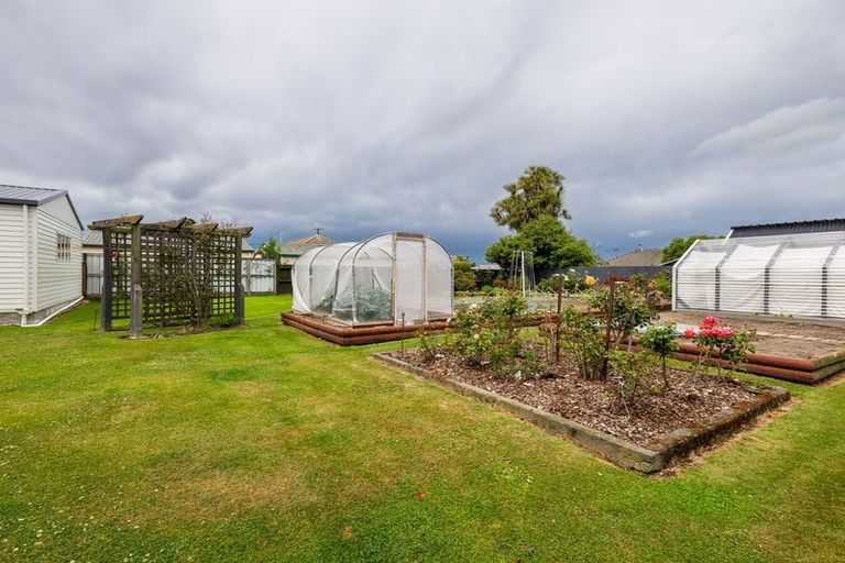 Photo of property in 3 Holmes Street, Waimate, 7924