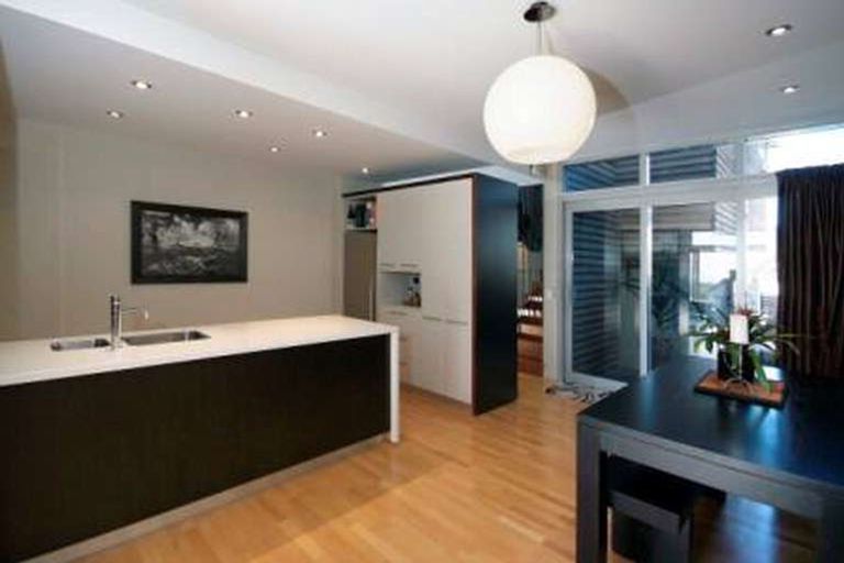 Photo of property in 15 Boardwalk Lane, Seatoun, Wellington, 6022