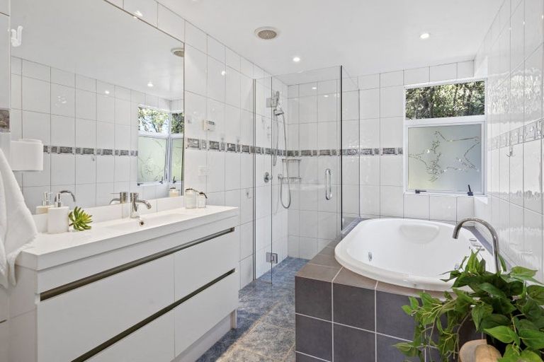 Photo of property in 97 View Road, Houghton Bay, Wellington, 6023