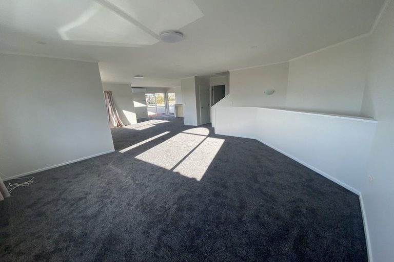 Photo of property in 8 Alice Place, Hillcrest, Auckland, 0627