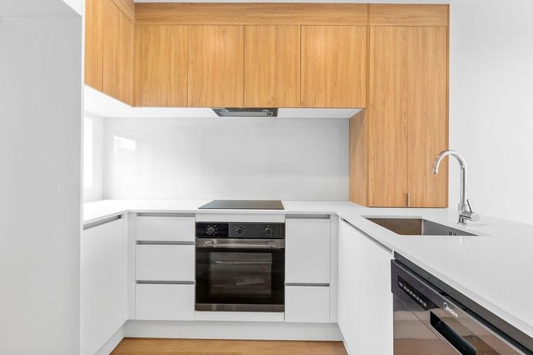 Photo of property in 14 Selo Street, Glen Eden, Auckland, 0602