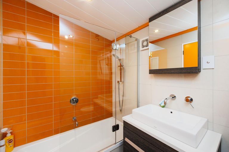 Photo of property in 21 Heathcote Place, Fitzherbert, Palmerston North, 4410