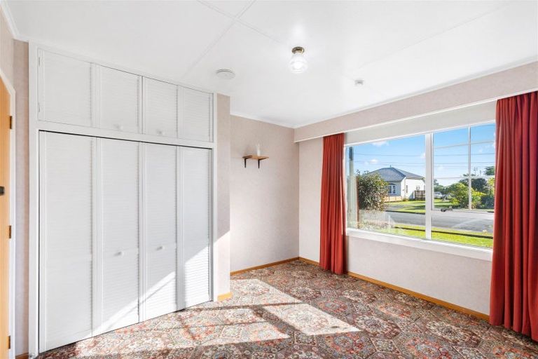 Photo of property in 38 Lyndhurst Street, Westport, 7825