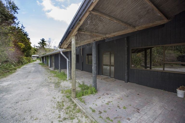 Photo of property in 656 Bickerstaffe Road, Maungaturoto, 0587