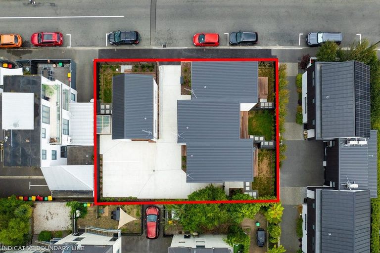 Photo of property in 10 Exeter Street, Lyttelton, 8082