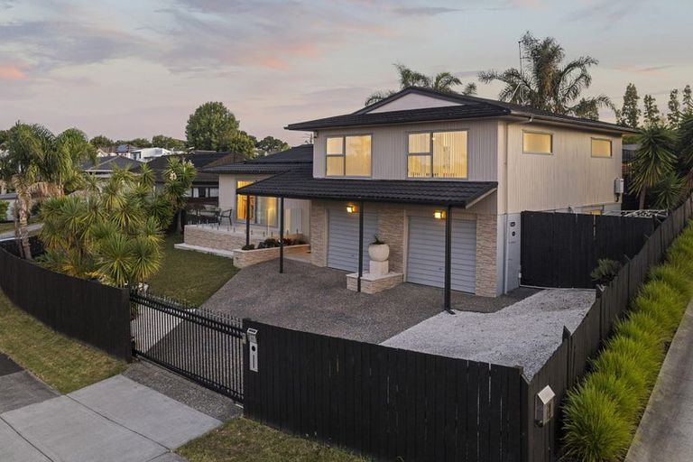 Photo of property in 21 Fratley Avenue, Farm Cove, Auckland, 2012