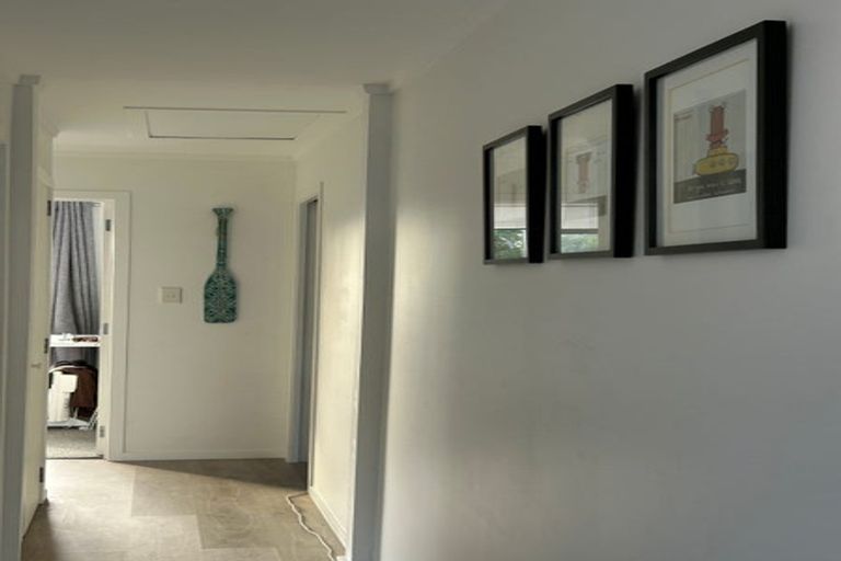 Photo of property in 46 Surf Road, Stanmore Bay, Whangaparaoa, 0932