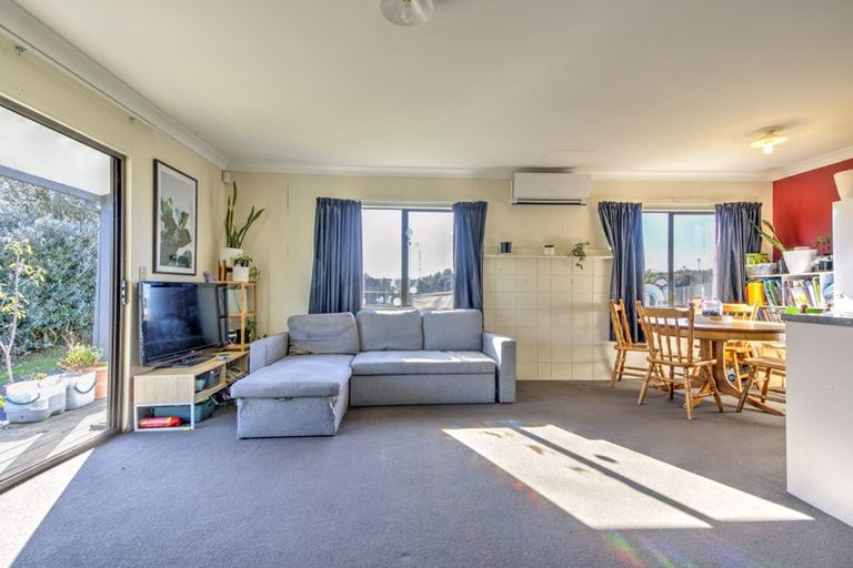 Photo of property in 129a Avalon Drive, Nawton, Hamilton, 3200