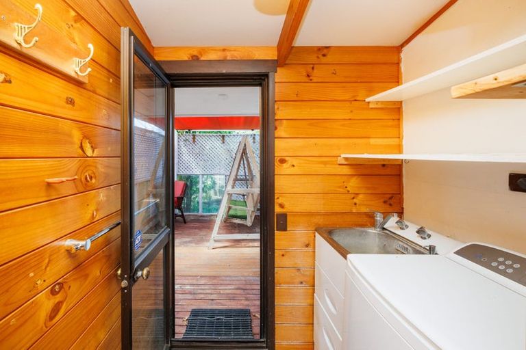 Photo of property in 1 Peter Hall Drive, Kelvin Grove, Palmerston North, 4414