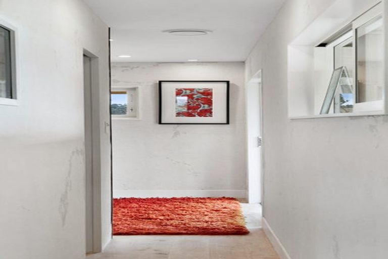 Photo of property in 236 Kiwitahi Road, Helensville, 0875