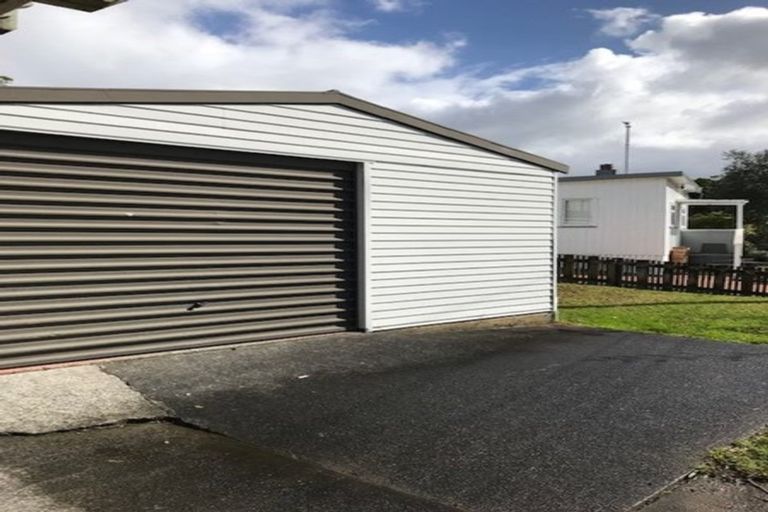 Photo of property in 26 Ferry Parade, Herald Island, Auckland, 0618