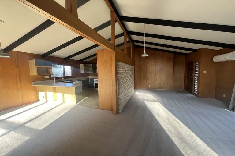 Photo of property in 12 Gloaming Place, Sockburn, Christchurch, 8042