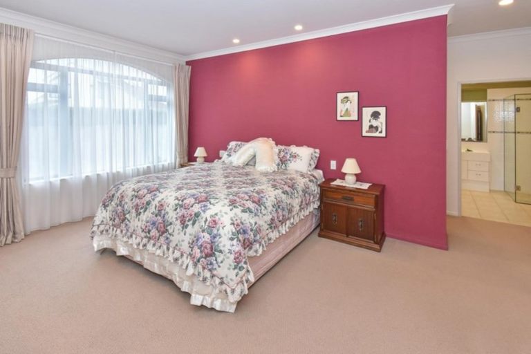 Photo of property in 4 Parkhaven Drive, Rosehill, Papakura, 2113