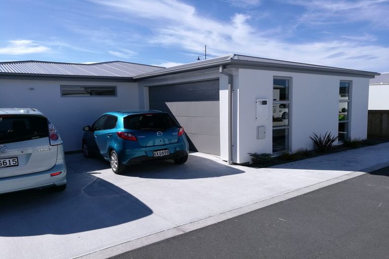 Photo of property in 142 Infinity Drive, Pegasus, 7612