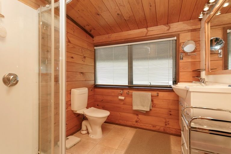 Photo of property in 23 Ewing Grove, Acacia Bay, Taupo, 3330