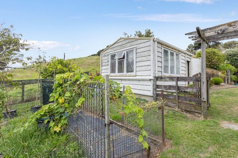 Photo of property in 224 Rimmer Road, Helensville, 0875