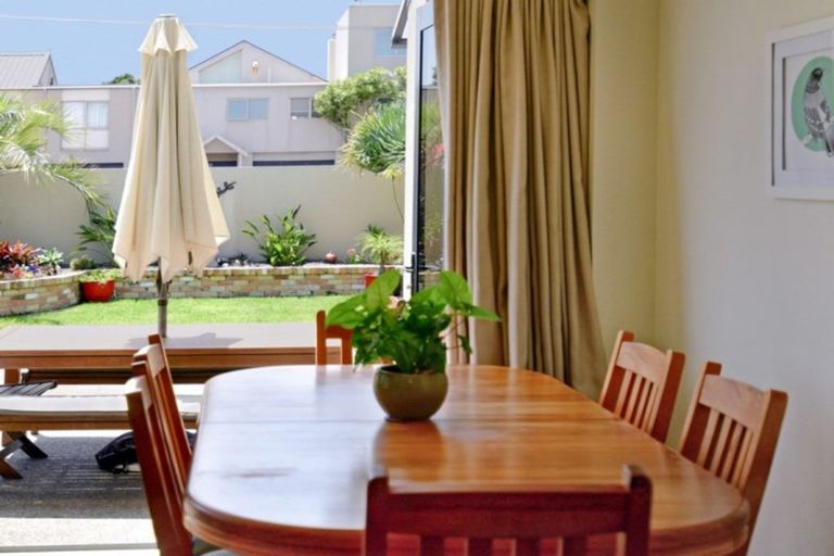 Photo of property in 10a Oceanbeach Road, Mount Maunganui, 3116