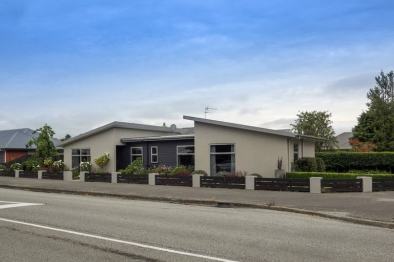 Photo of property in 61 Oak Grove, Ashburton, 7700