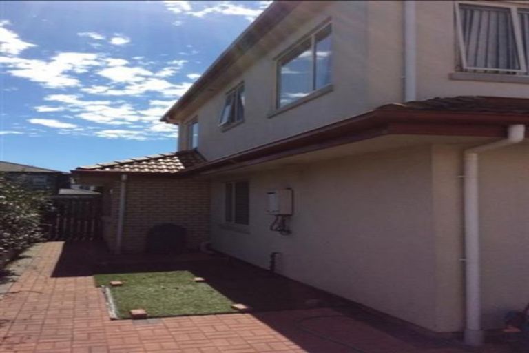 Photo of property in 22 Kestev Drive, Flat Bush, Auckland, 2016