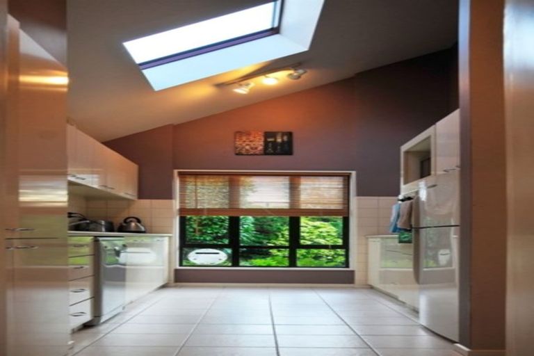 Photo of property in 1/8 Cottesmore Close, Burnside, Christchurch, 8053