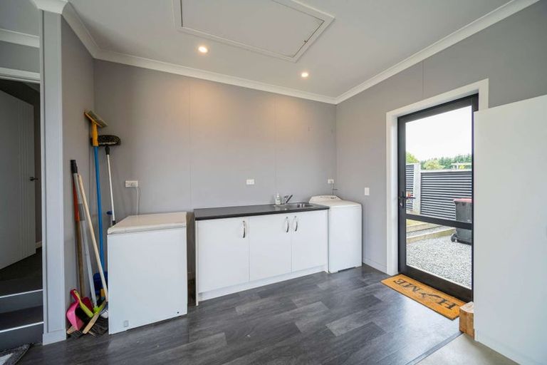 Photo of property in 27 Orbell Crescent, Te Anau, 9679