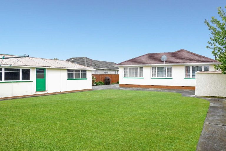 Photo of property in 8 Moreland Avenue, Papanui, Christchurch, 8053