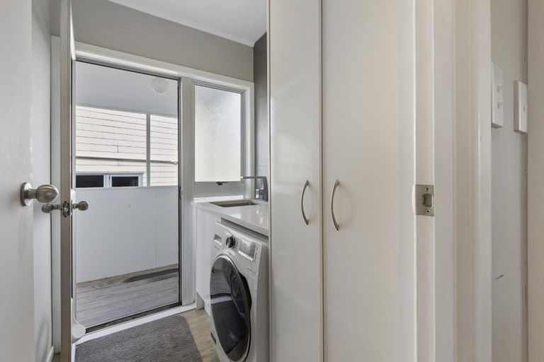 Photo of property in 48 Zealandia Road, Manly, Whangaparaoa, 0930