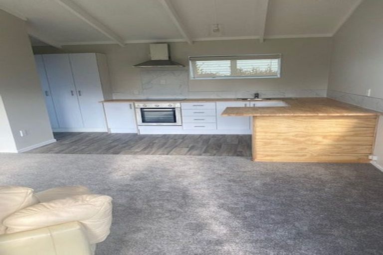 Photo of property in 26 Ranui Avenue, Ranui, Auckland, 0612